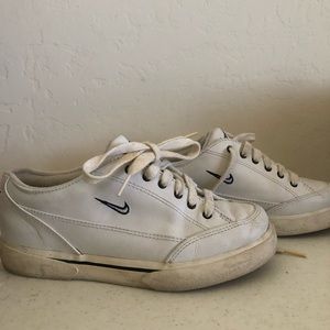 🤩🤩SUPER RARE VINTAGE NIKE SNEAKERS 🤩🤩